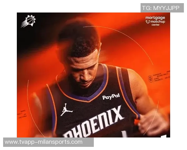 布克上半场火力全开三分球三记助力球队表现出色拿下11分3篮板3助攻1抢断