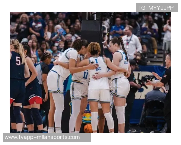 南加大与康涅狄格女篮对决全员穿科比球鞋展现致敬精神与团结力量 南加大与康涅狄格女篮对决全员穿科比球鞋展现致敬精神与团结力量