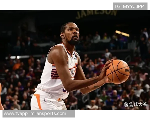 杜兰特再创佳绩25真实命中率超80并列历史第二仅次于库里 杜兰特再创佳绩25真实命中率超80并列历史第二仅次于库里