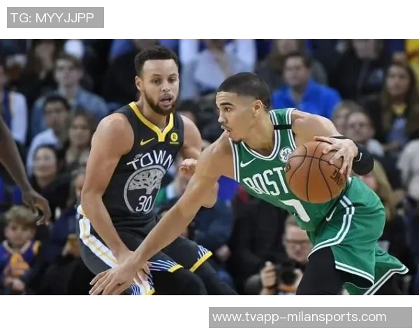 对阵绿军！费尔斯：我们会带着不服输劲头出战一定要拿下首胜